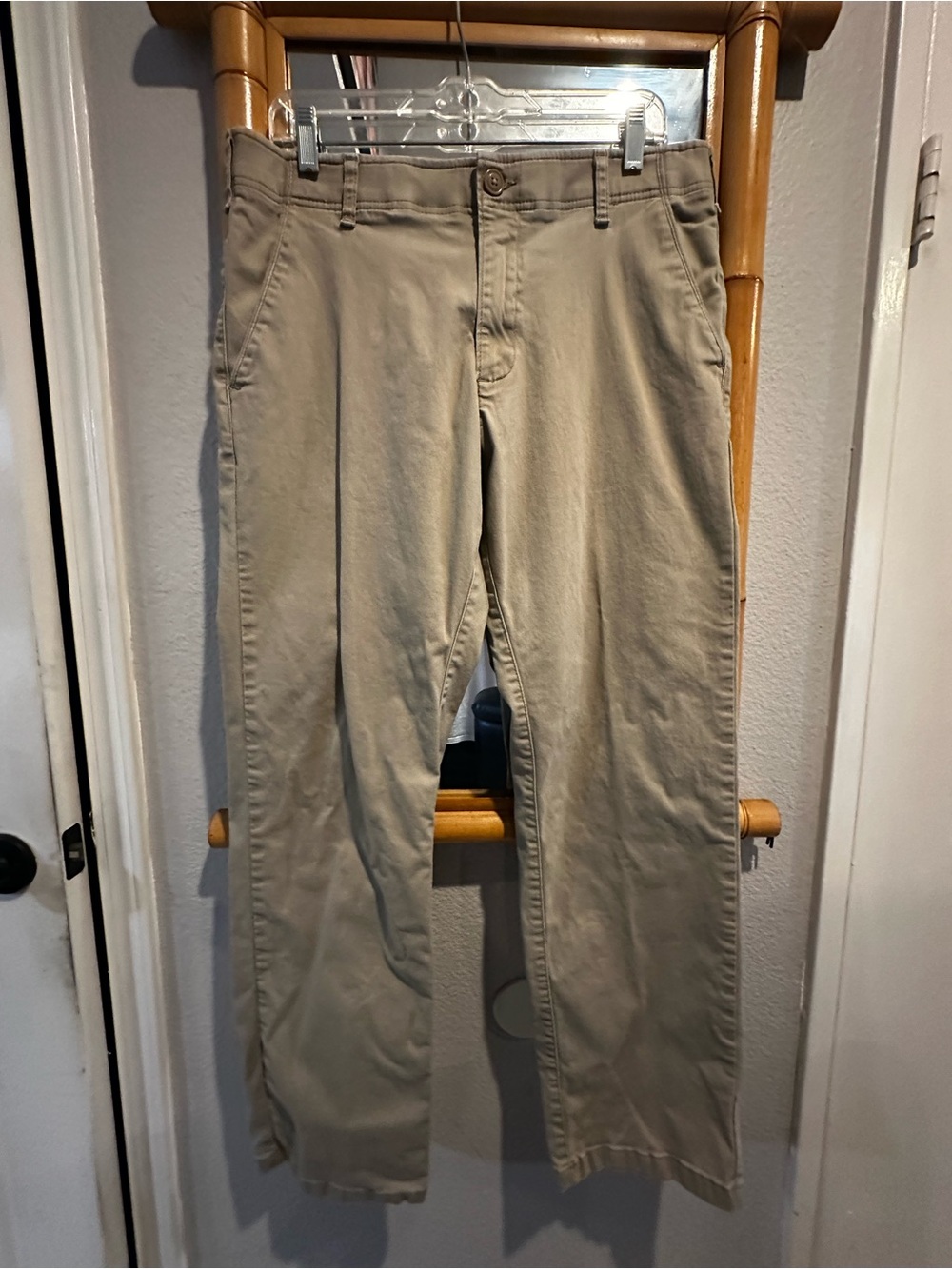 Lee Men's Chinos in Light Khaki